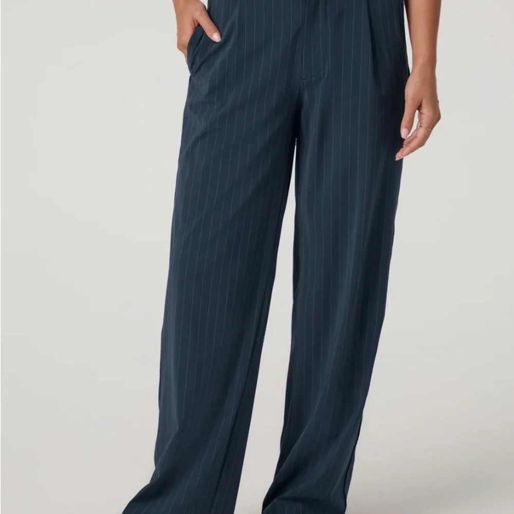 Vuori Wide Leg Pinstripe Pants in Dark Navy pinstripe NWOT